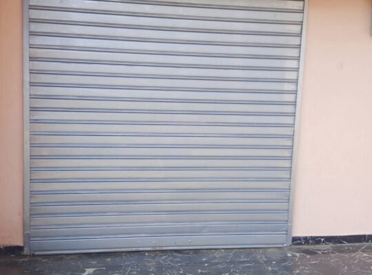 Dissa Business Un Grand Magasin a LOUER au plein