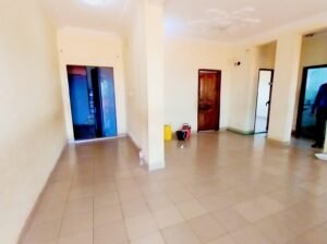 Bureau à louer à Kobaya Nous vous proposons un jol