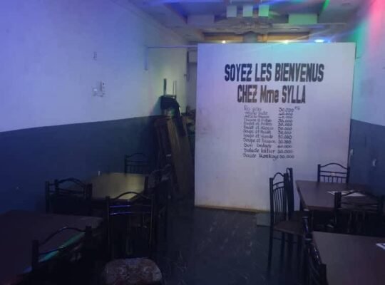 #4.000.000 gnf pour Un grand Magasin a LOUER au pl