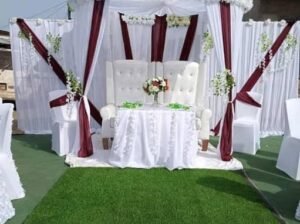 Pour la décoration de vos cérémonies de: – Mariage