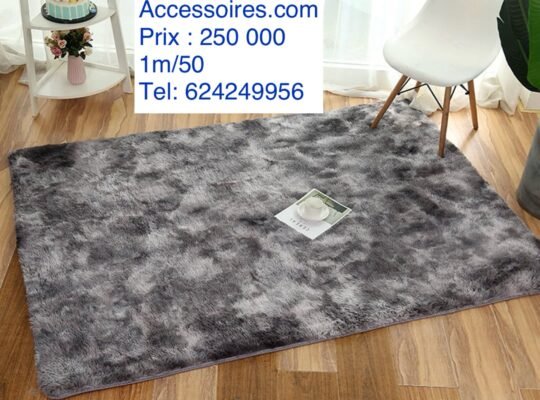 Tapis de chevet de lit 1m/50cm disponible à taouya