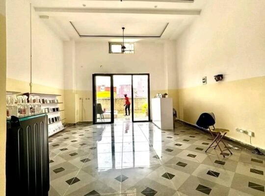 👉À LOUER UN MAGASIN 800.000fg Pablo immobilier 6