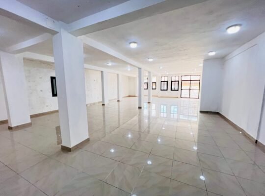 #GVL_RATOMA_LOGEMENT #BUREAU à louer à #KALOUM. (
