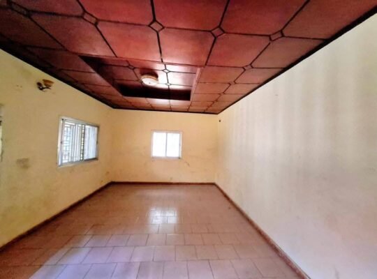 maison en vente à Kagbelen (tobolon marché) dans