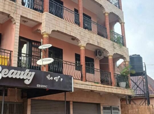 IMMEUBLE À VENDRE – SONFONIA CANAL | CONAKRY !! P