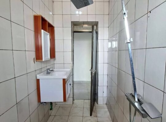 bel appartement situé au 4ᵉ étage