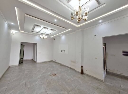 bel appartement situé au 4ᵉ étage